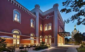 Renaissance Imperial Riding School Hotel 